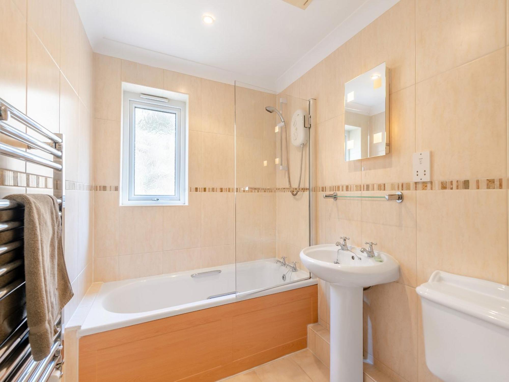 56 Moorings Reach Apartment บริกแซม ภายนอก รูปภาพ